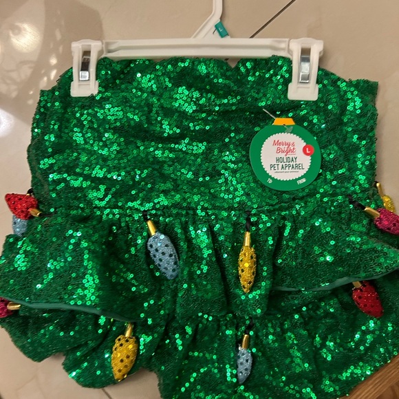 Christmas tree dog costume (large) - Picture 2 of 2